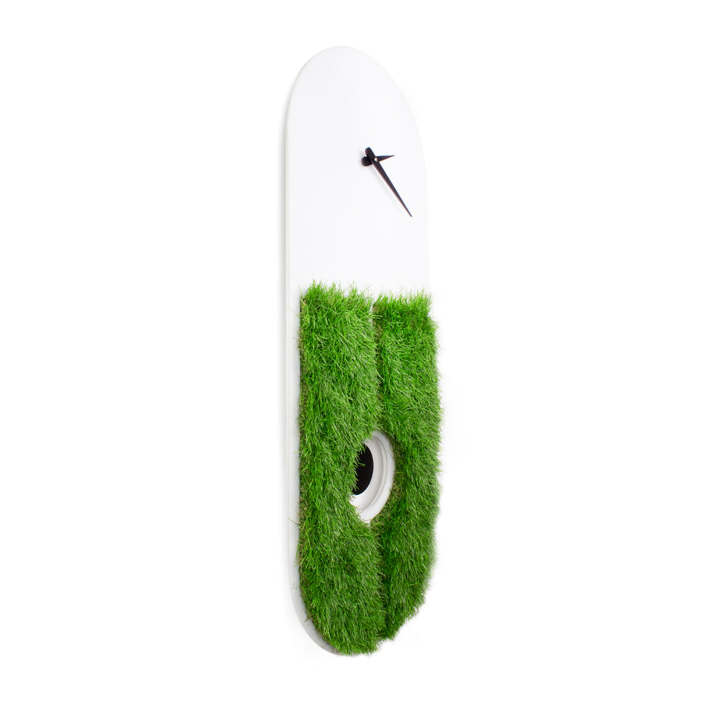 “Oxford” Design Pendulum Clock made of polycarbonate with synthetic grass
